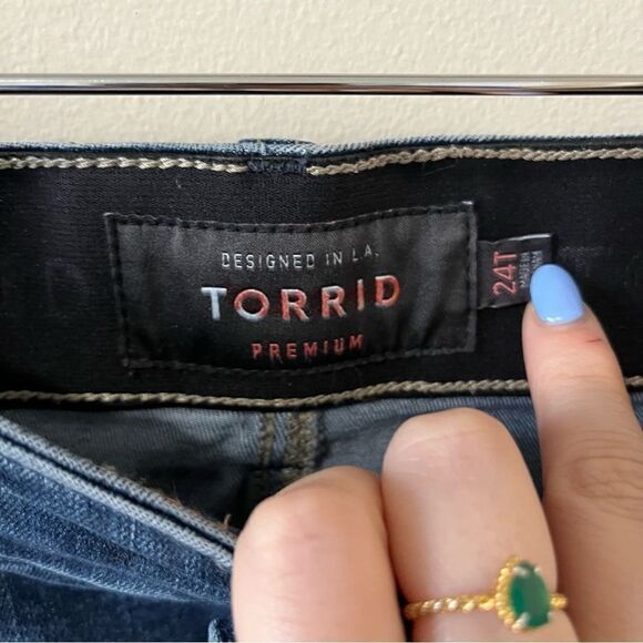 Torrid Bombshell Skinny Premium Stretch High-Rise Jean 24 Tall - Picture 10 of 16